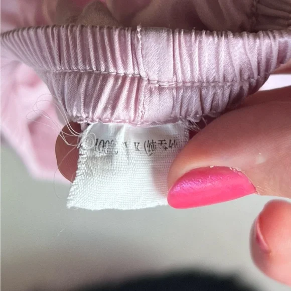 100% Silk Matching Sleep Set - Picture 4 of 4